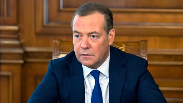 “Ukrayna NATO-ya ayrı-ayrı ölkələrin hissələri kimi daxil ola bilər…”  Medvedev