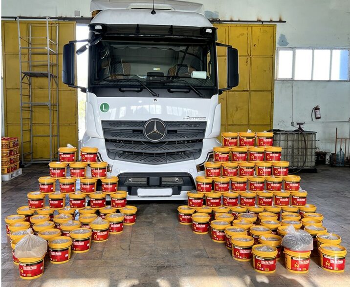 İrandan Niderlanda yarım ton heroin aparan maşın Naxçıvanda saxlanıldı