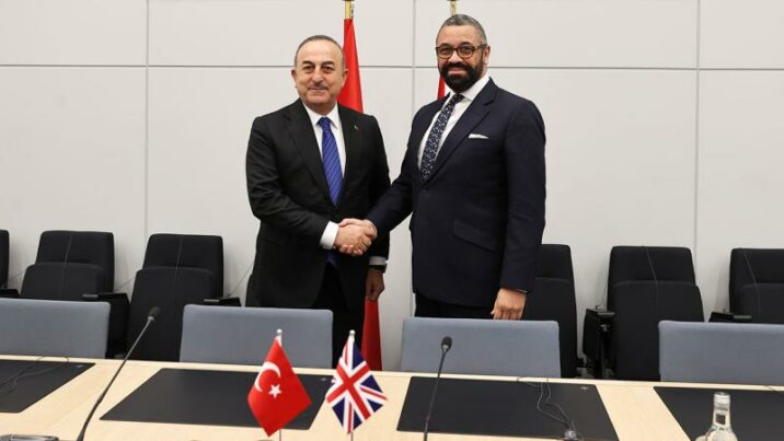 Çavuşoğlu Britaniya XİN başçısı ilə Sudanı müzakirə etdi