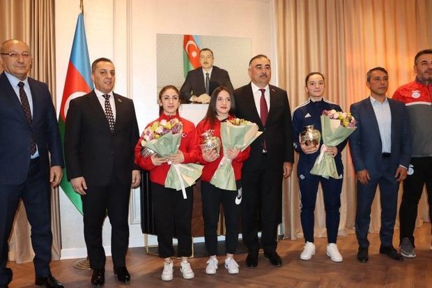 İrəvanda qızıl medal qazanmış türkiyəli idmançıların Bakıya nə vaxt gələcəkləri məlum oldu İrəvanda qızıl medal qazanmış türkiyəli idmançıların Bakıya nə vaxt gələcəkləri məlum oldu