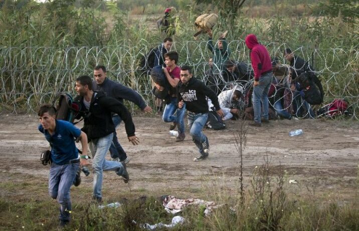 Fransa İtaliya ilə sərhədə jandarma yığır Fransa İtaliya ilə sərhədə jandarma yığır