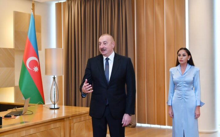 “Türkiyə və Azərbaycan bayraqları Ağrı dağda, Murov dağında, Zəngəzur dağlarında, Şuşada bir yerdə dalğalanır” “Türkiyə və Azərbaycan bayraqları Ağrı dağda, Murov dağında, Zəngəzur dağlarında, Şuşada bir yerdə dalğalanır”