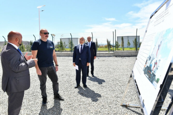 Prezident İlham Əliyev “Araz Vadisi İqtisadi Zonası”nda görülən işlərlə tanış olub, bir neçə müəssisənin təməlini qoyub