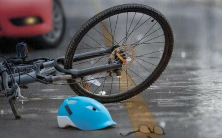 Xaçmazda avtomobil velosipedçini vuraraq öldürüb