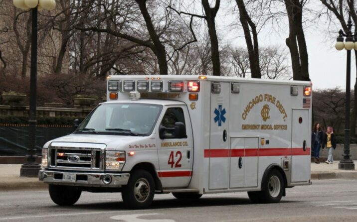 Texasda avtomobil piyadaların üzərinə sürülüb, ölənlər var