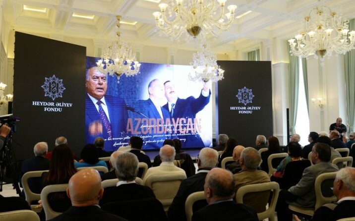 Şuşada Heydər Əliyevin 100 illiyi münasibətilə film nümayiş olunub Şuşada Heydər Əliyevin 100 illiyi münasibətilə film nümayiş olunub