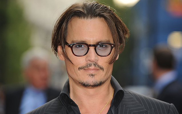 Conni Depp 20 milyonluq müqavilə imzaladı
