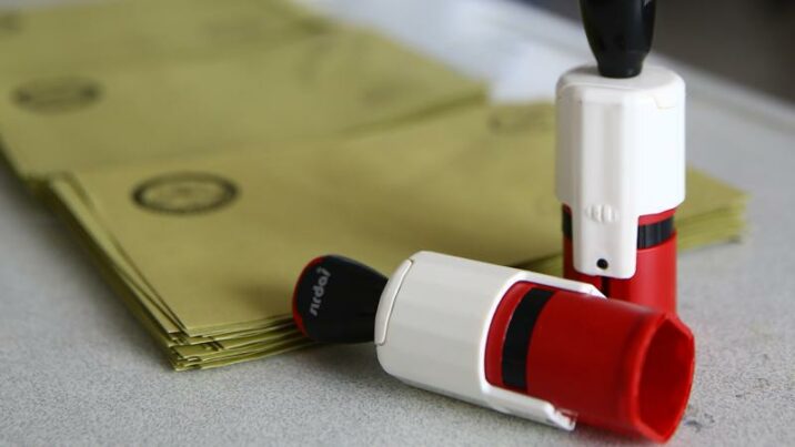 Türkiyə seçkilərində infarkt keçirən 2 nəfər ÖLÜB