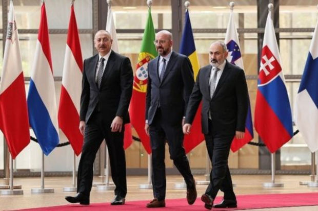 “Ermənistana edilən təzyiqlər nəticəsini verəcək”