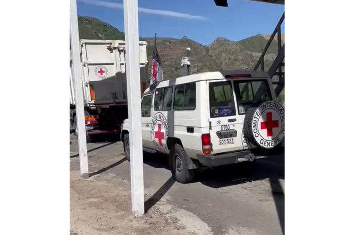 BQXK-nın maşınları yenidən Laçın-Xankəndi yolundan keçdilər