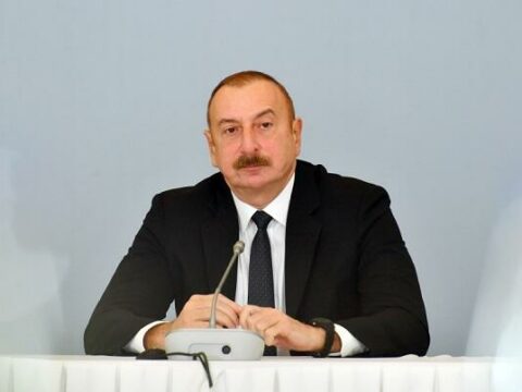 Beçiroviç İlham Əliyevə məktub göndərdi