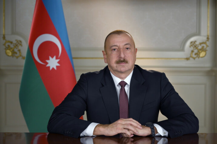 Zurabişvili İlham Əliyevi TƏBRİK ETDİ Zurabişvili İlham Əliyevi TƏBRİK ETDİ