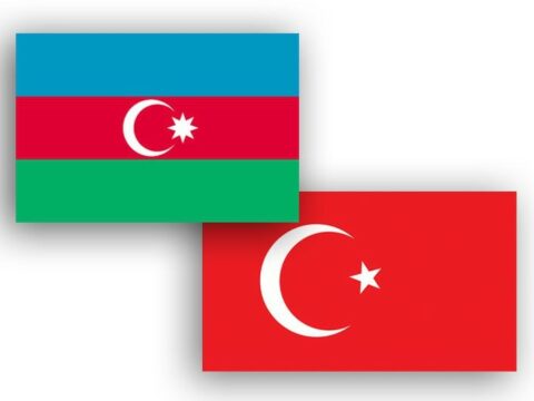 Azərbaycanın müdafiə naziri Hulusi Akara minnətdarlıq edib