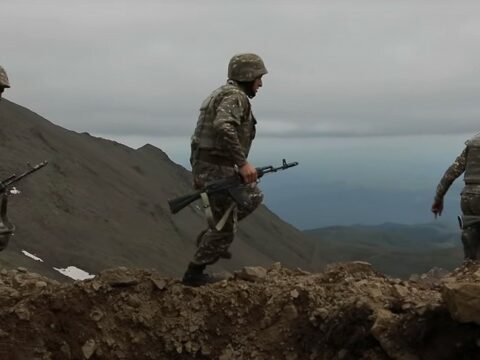 Ermənilər fortifikasiya qurğuları quraşdırmağa CƏHD ETDİLƏR