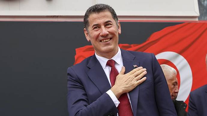 Ərdoğan Sinan Oğana niyə vəzifə vermədi? – AKP-dən açıqlama Ərdoğan Sinan Oğana niyə vəzifə vermədi? – AKP-dən açıqlama