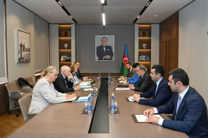 Ceyhun Bayramov AŞPA-nın Monitorinq Komitəsinin həmməruzəçiləri ilə görüşüb Ceyhun Bayramov AŞPA-nın Monitorinq Komitəsinin həmməruzəçiləri ilə görüşüb