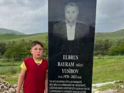 “Məni küçədə görəndə daşa basırlar” – Elvinin anası danışdı (VİDEO)