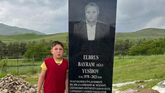 “Məni küçədə görəndə daşa basırlar” – Elvinin anası danışdı (VİDEO) “Məni küçədə görəndə daşa basırlar” – Elvinin anası danışdı (VİDEO)