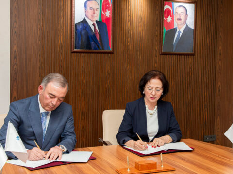 Kristal Abşeron AzMİU ilə Memorandum imzaladı