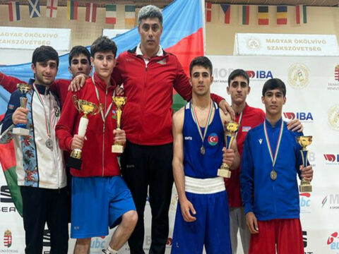 Boksçularımız Macarıstanda 10 medal qazandı