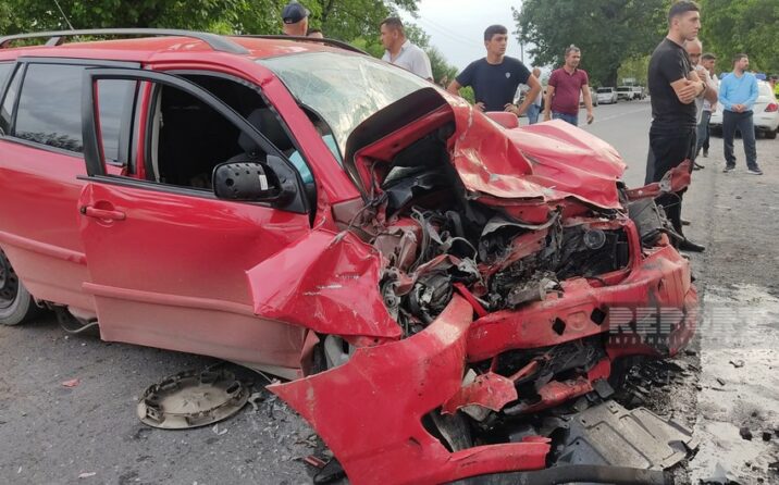 Oğuzda ölümlə nəticələnən yol qəzası olub Oğuzda ölümlə nəticələnən yol qəzası olub