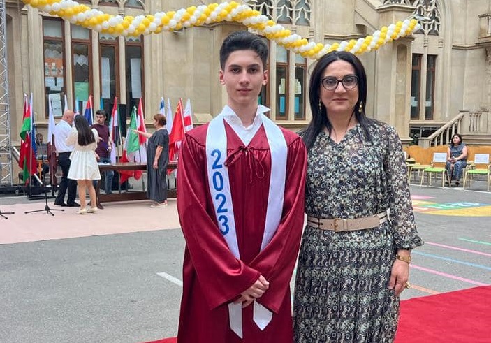 Raquf Orucovun oğlu məzun oldu
