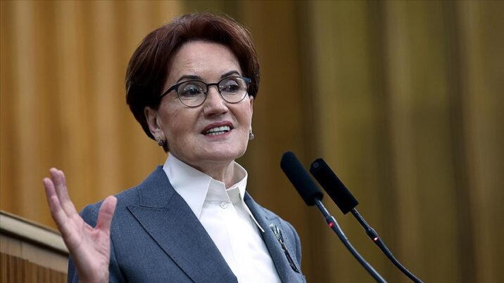 Akşener qurultayda CHP-ni tənqid etdi
