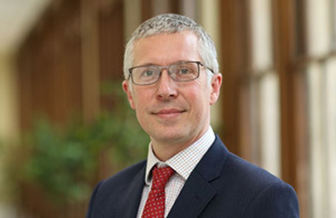 Britaniya və Azərbaycan narkotiklə mübarizədə sıx əməkdaşlıq edir