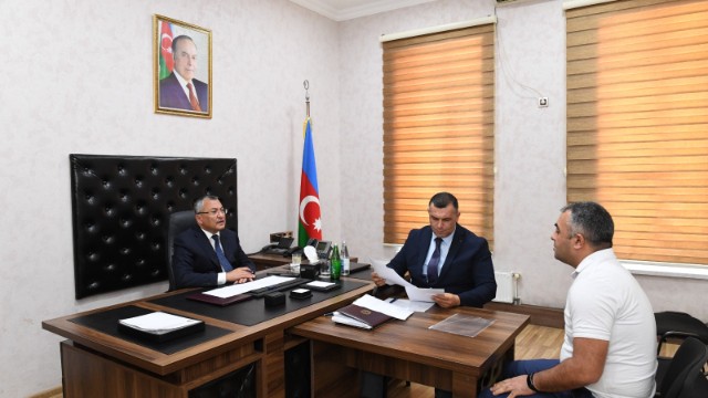 Rövşən Rzayev vətəndaşların növbəti qəbulunu keçirdi Rövşən Rzayev vətəndaşların növbəti qəbulunu keçirdi