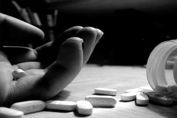 İranda hər kəsi dəhşətə salan intihar: Ana üç övladı ilə birlikdə öldü