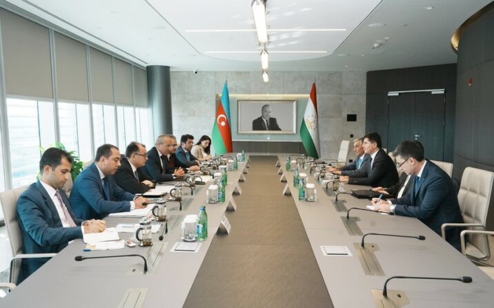 Azərbaycan və Tacikistan qarşılıqlı investisiyaların təşviqini müzakirə edib