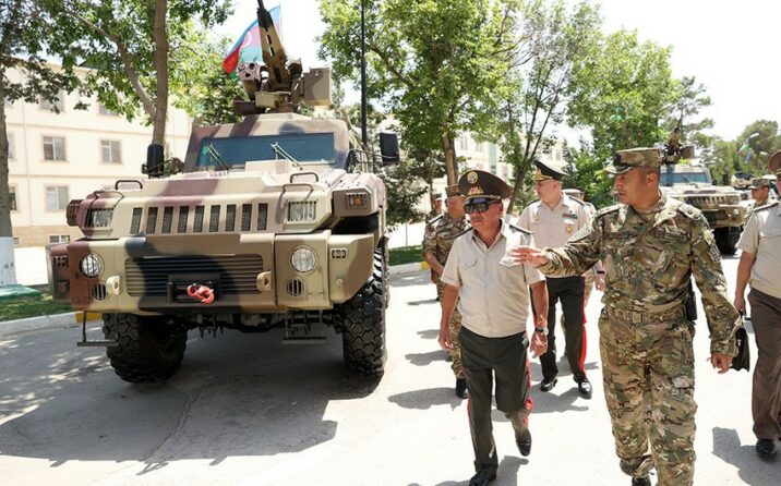 Qırğız Respublikasının müdafiə naziri Heydər Əliyev adına Hərbi İnstitutda olub