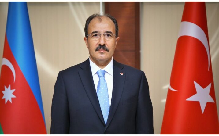“Yeddi il əvvəl çevrilişə qarşı dirəniş zamanı Türkiyə bayrağı ilə yanaşı Azərbaycan bayraqları da dalğalandırılıb”