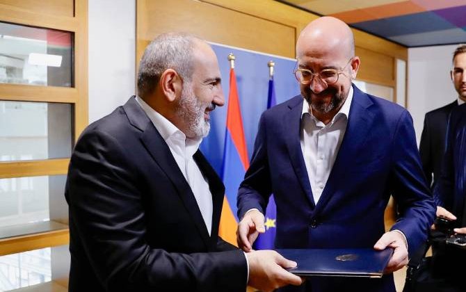 Əliyev isə Brüsseldə onu yırtıb, zibil qutusuna atdı