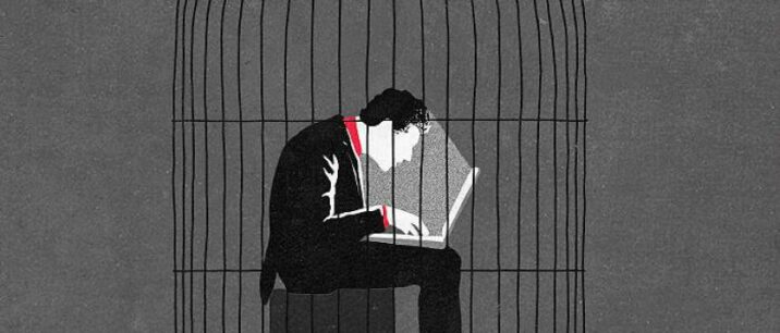 “Səndən əgər düşünmək haqqını alırlarsa, onda sən yaşamırsan…”