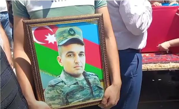 Kəlbəcərdə həlak olan hərbçimiz dəfn edildi
