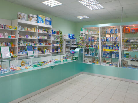 Üç-dörd dəfə baha satılan dərmanlar ucuzlaşacaq