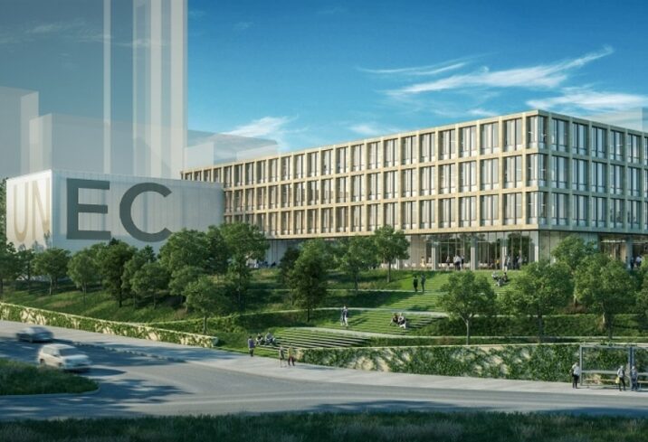 UNEC-də abituriyentlərin ixtisas seçiminə kömək məqsədilə mərkəz fəaliyyət göstərir