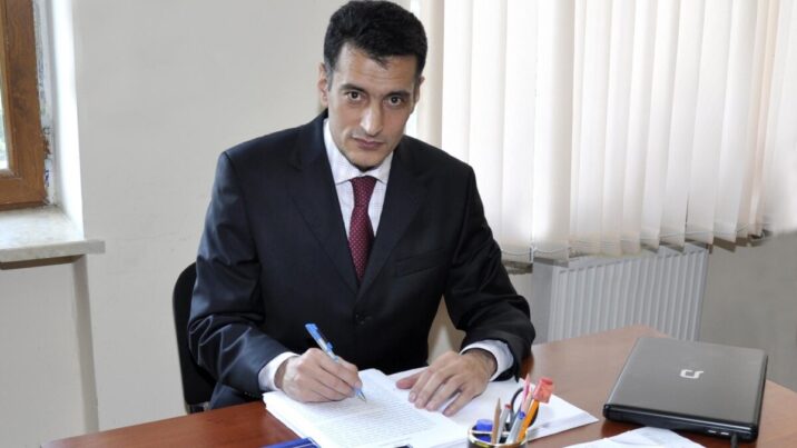 Rasim Balayevi topa tutanlar… – Deputat onları “kütlə” yox “sürü” adlandırır