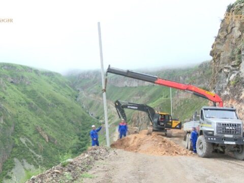 “Azərişıq” Kəlbəcərdə yenidənqurma işlərini davam etdirir – VİDEO