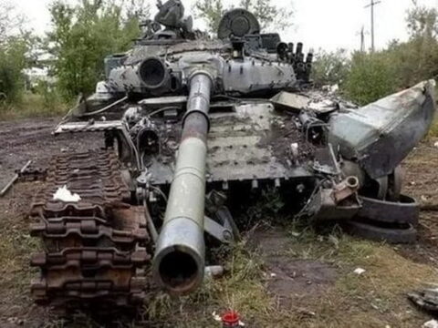 Ukraynada Rusiya tank karvanı məhv edildi