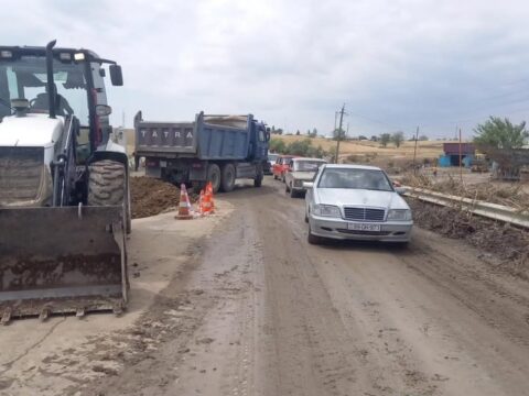 Bakı-Şamaxı-Yevlax avtomobil yolunda nəqliyyatın hərəkəti qismən bərpa olunub