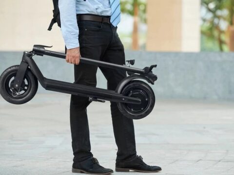 Paris Avropada elektrikli skuterlərin icarəsini yasaqlayan ilk şəhər olacaq