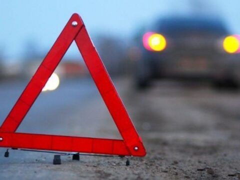 Ermənistanda avtomobil kanala düşüb, ölənlər var