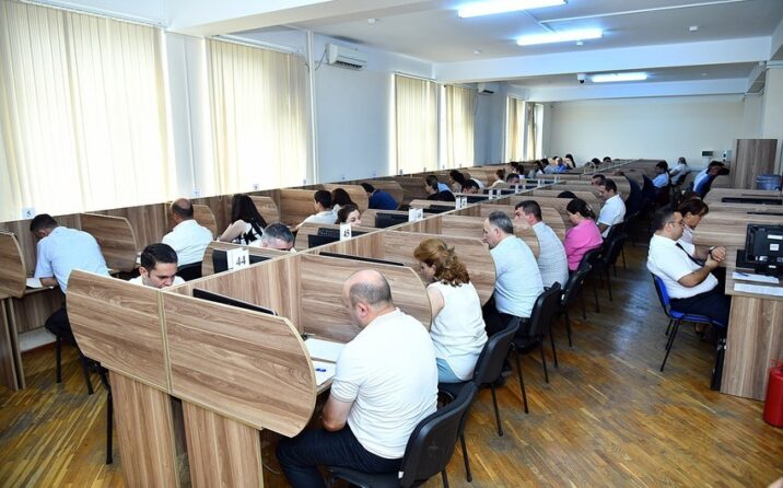 Hakimliyə imtahan mərhələlərinin sayı azaldılıb Hakimliyə imtahan mərhələlərinin sayı azaldılıb
