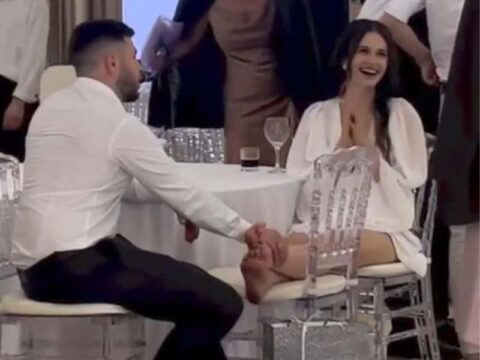 Toyda qızdan qəribə hərəkət – Hər kəs onlara baxdı