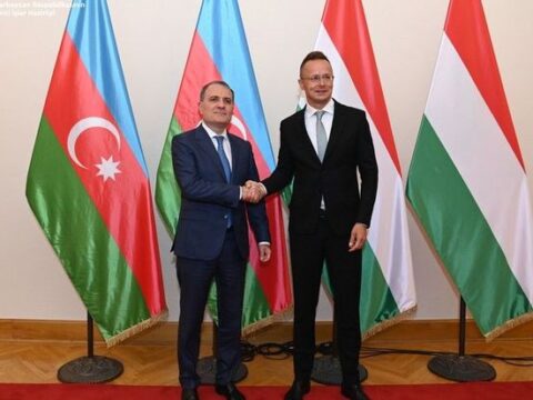 Azərbaycan və Macarıstan XİN başçıları arasında görüş keçirilib