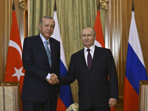 Ərdoğan Putinlə görüşünü səmərəli hesab edir