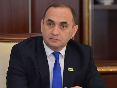 Müəllimlərin maaşı orta aylıq əməkhaqqıdan aşağıdır