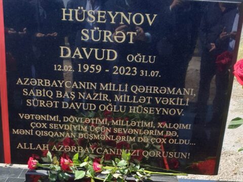 Nemət Pənahlı Surət Hüseynovun məzarından şəkillər YAYDI